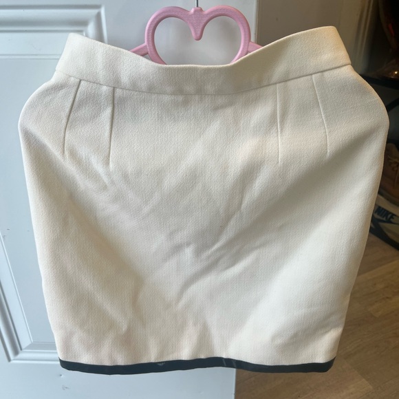 Chanel skirt - Picture 6 of 8